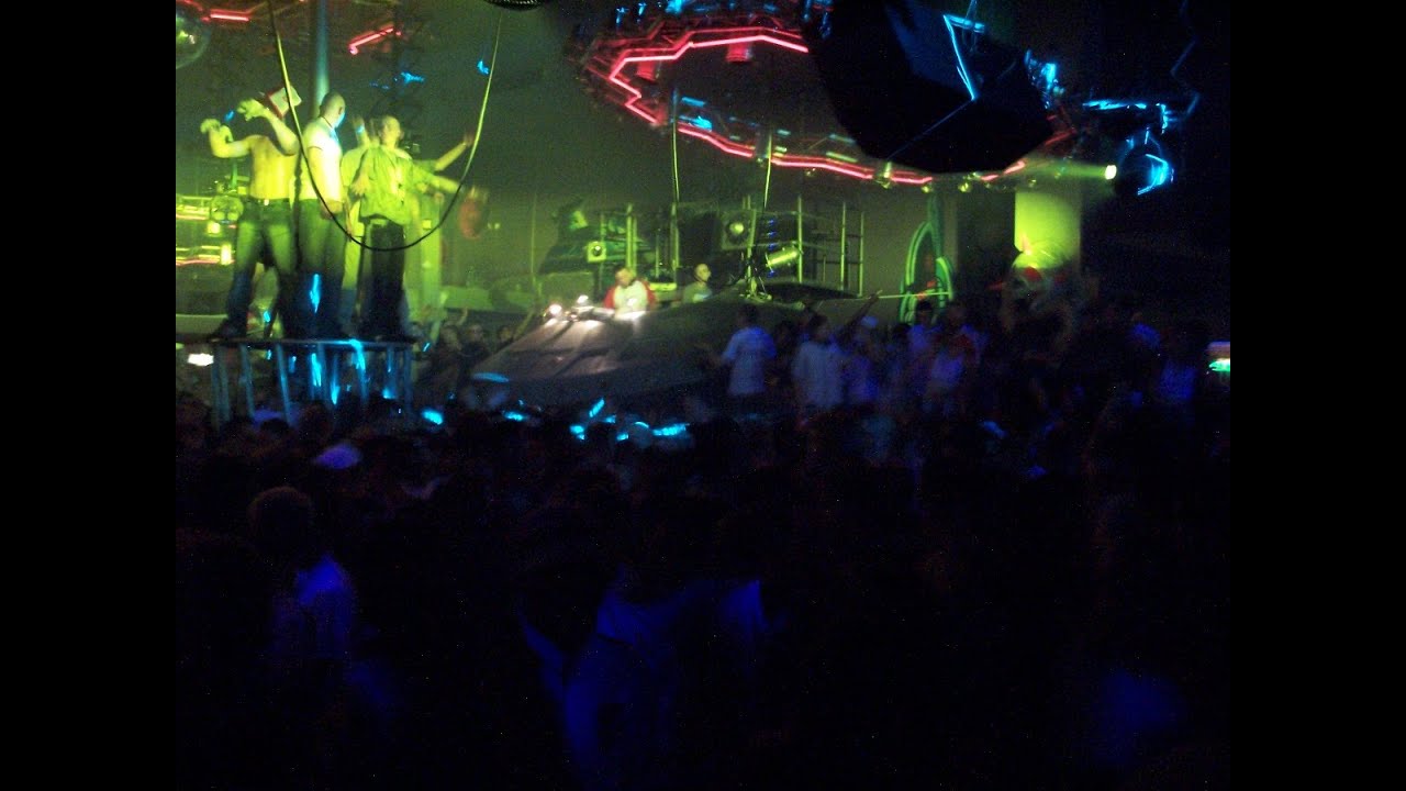 DJ Krecik live at Protector Club Lotnicza Ostrów Wielkopolski || Andrzejki 2003 part 2/7