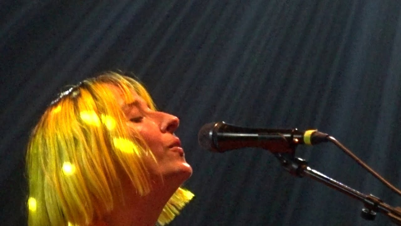 Tessa Violet - Good Things Go Bad/Bad Ideas/Liability, Melkweg 25-10-2019