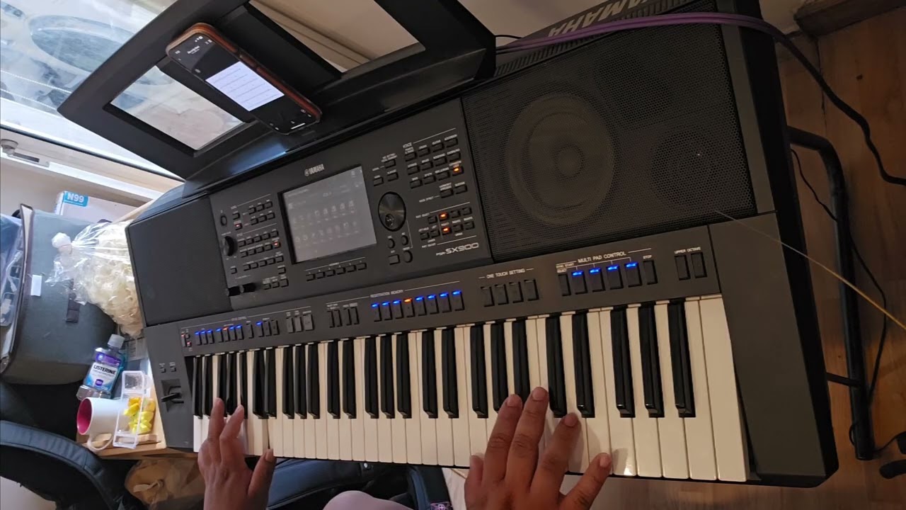 ไม่หล่อแต่มั่นคง    ซาวด์ดนตรี by Yamaha ขับร้อง เดียว เตาปูน