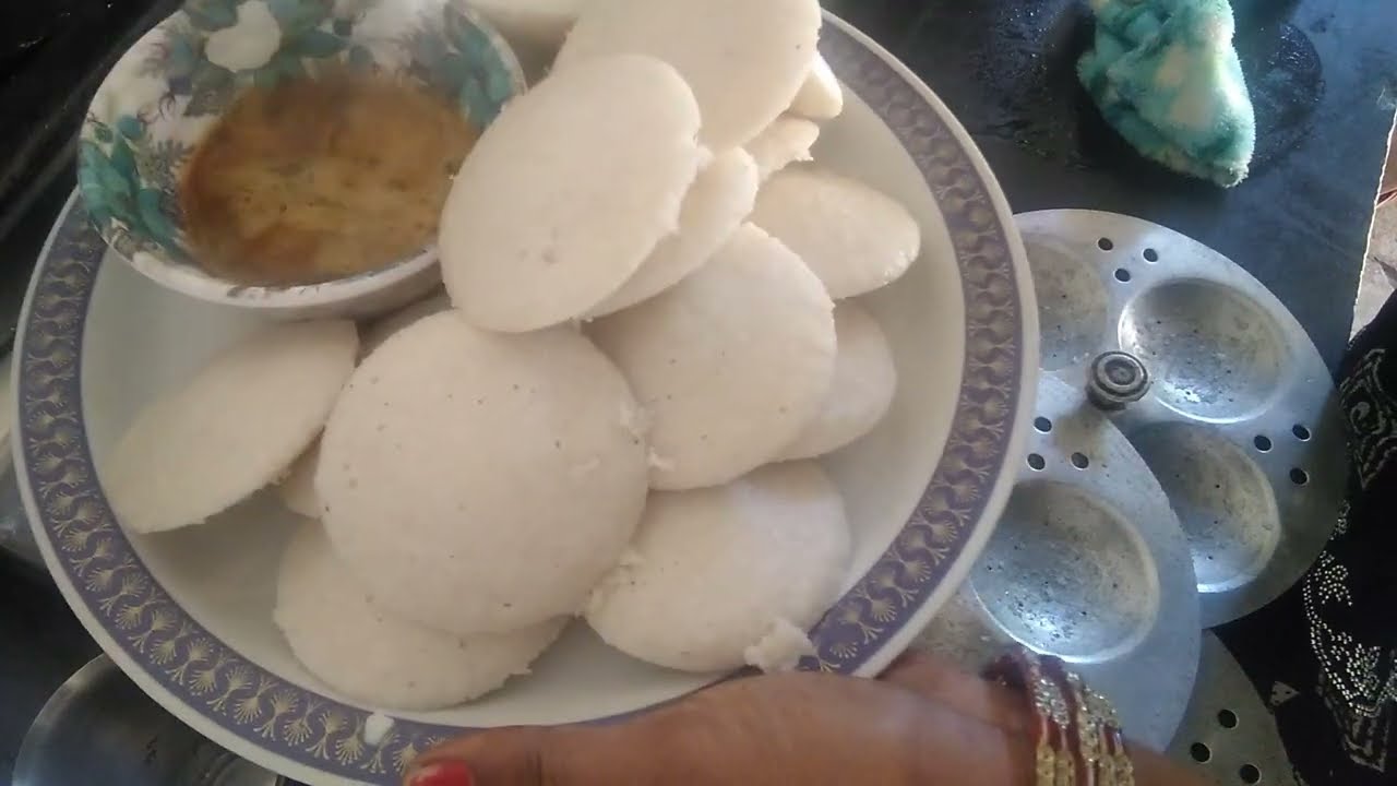 थंडीच्या दिवसात केली गरमागरम इडली सांबर 👌😋 या पद्धतीने 💯,%पीठ फुगणार का 🤔