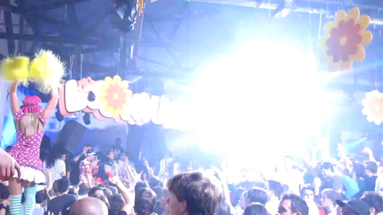 Bootshaus 25.07.2009 - Steve Aoki - Loonyland