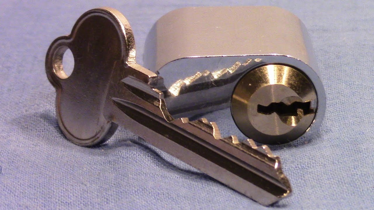 (picking 284) Norwegian 7 pin oval cylinder picked and gutted - cool pins - thanks to 'Oddball'