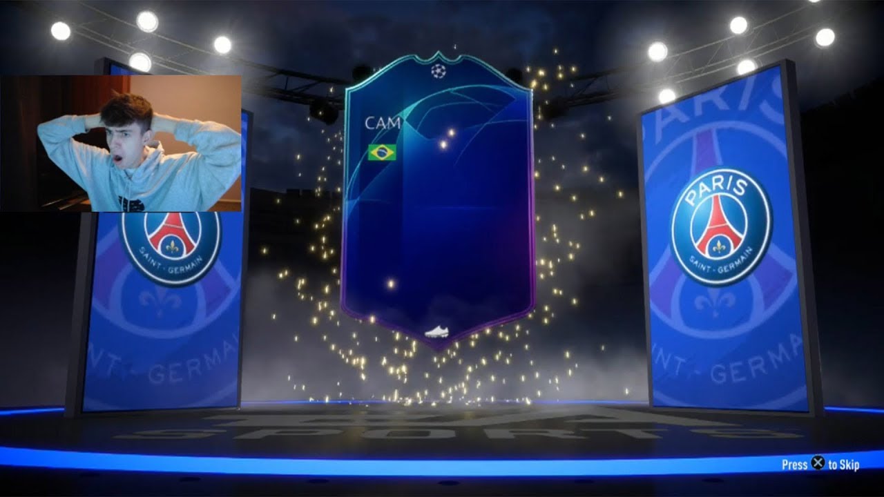 i opened a UCL Premium Upgrade and got the BEST TOTGS..