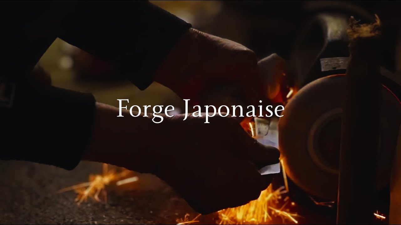 Forger son couteau au Japon : une rencontre avec deux maîtres forgeron