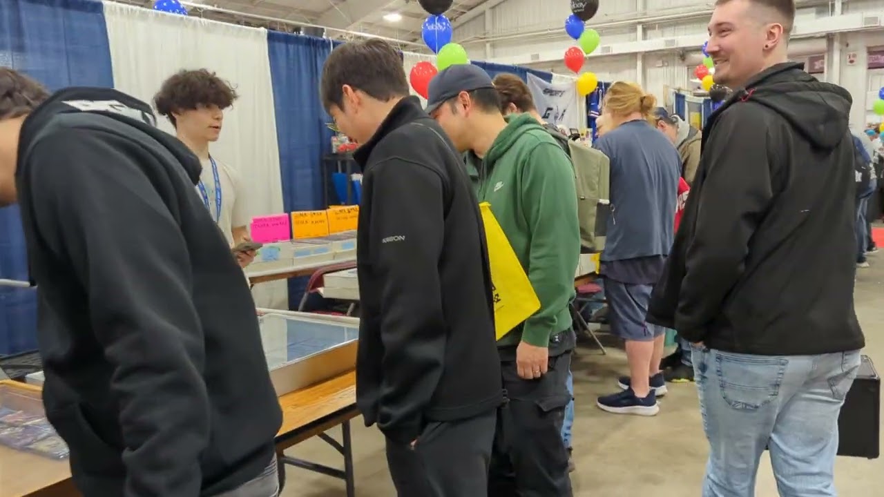 International Sports card expo 2025 April edition in Toronto. #hockeycards  #basketballcards