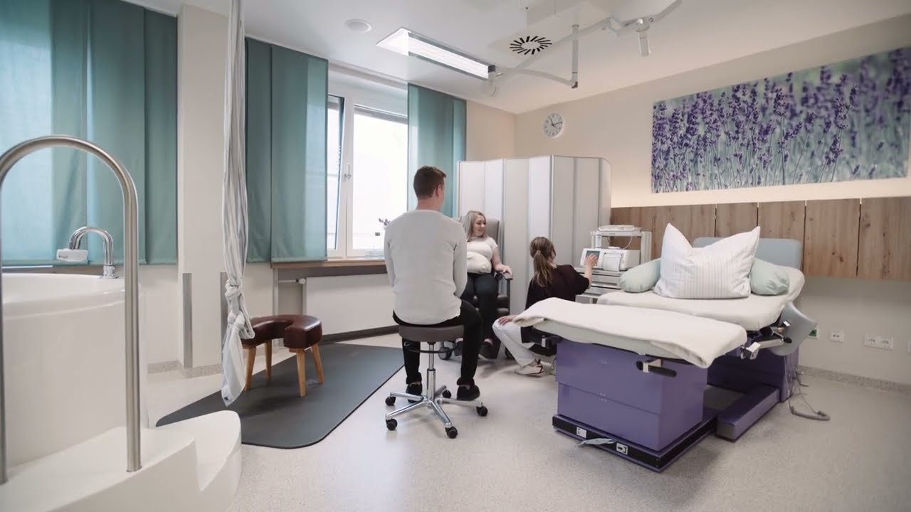 Geburtshilfe – Kreißsaal natürliche Geburt – Barmherzige Brüder Krankenhaus St. Barbara Schwandorf