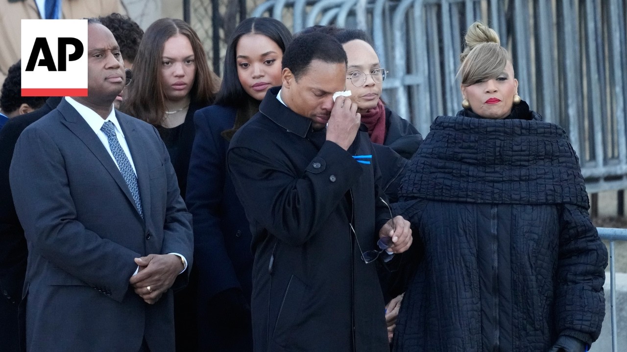 Memorial services for Jesse Jackson begin in Chicago