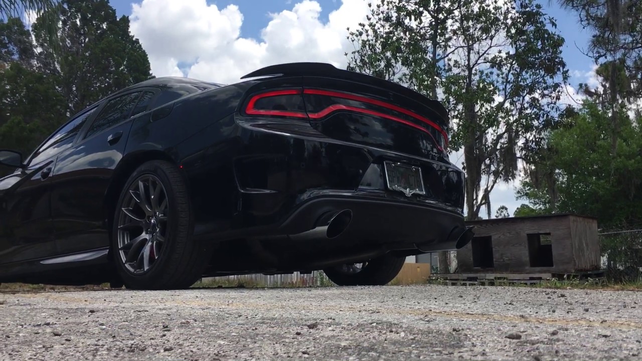 2015 Dodge Charger SRT 392 straight piped 5 inch tips