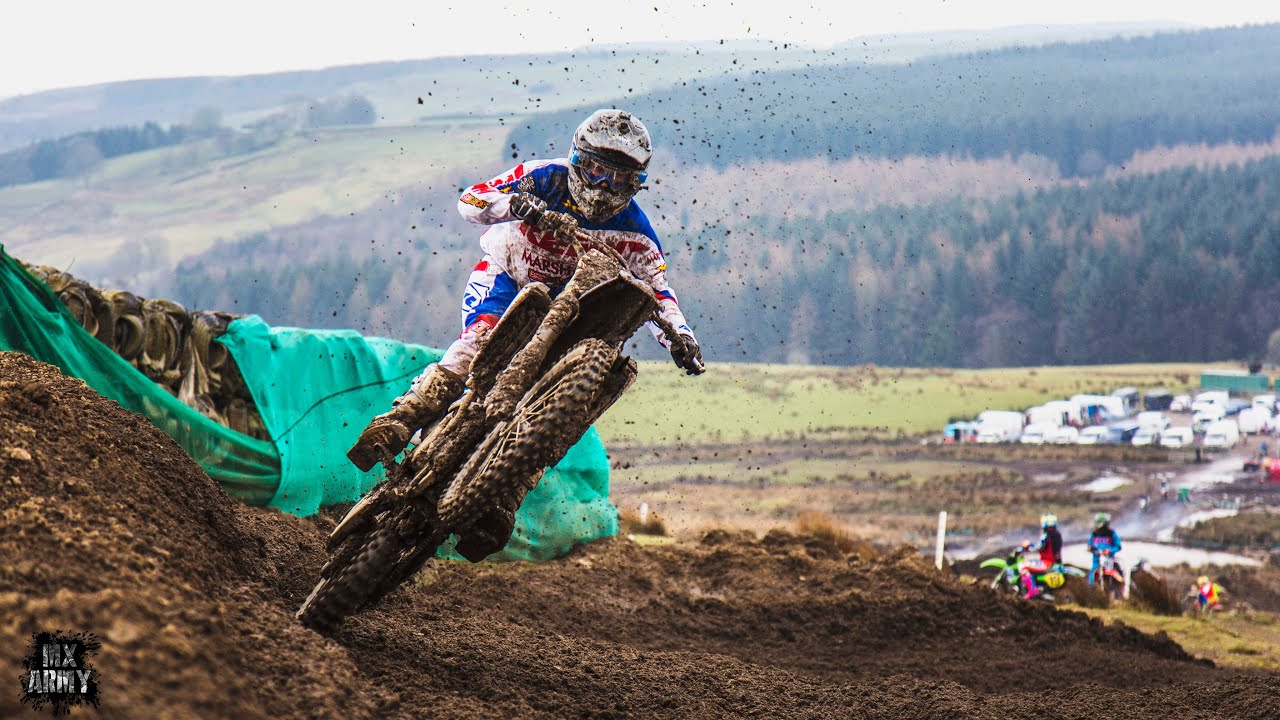 (Rain, Ruts and Yamaha's) Biggsy sending it at Bull MX