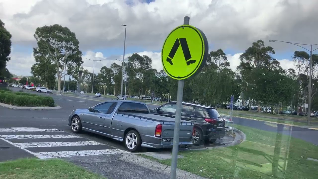 Ventura Bus Route 828 From Berwick Station To Hampton Station Part 1