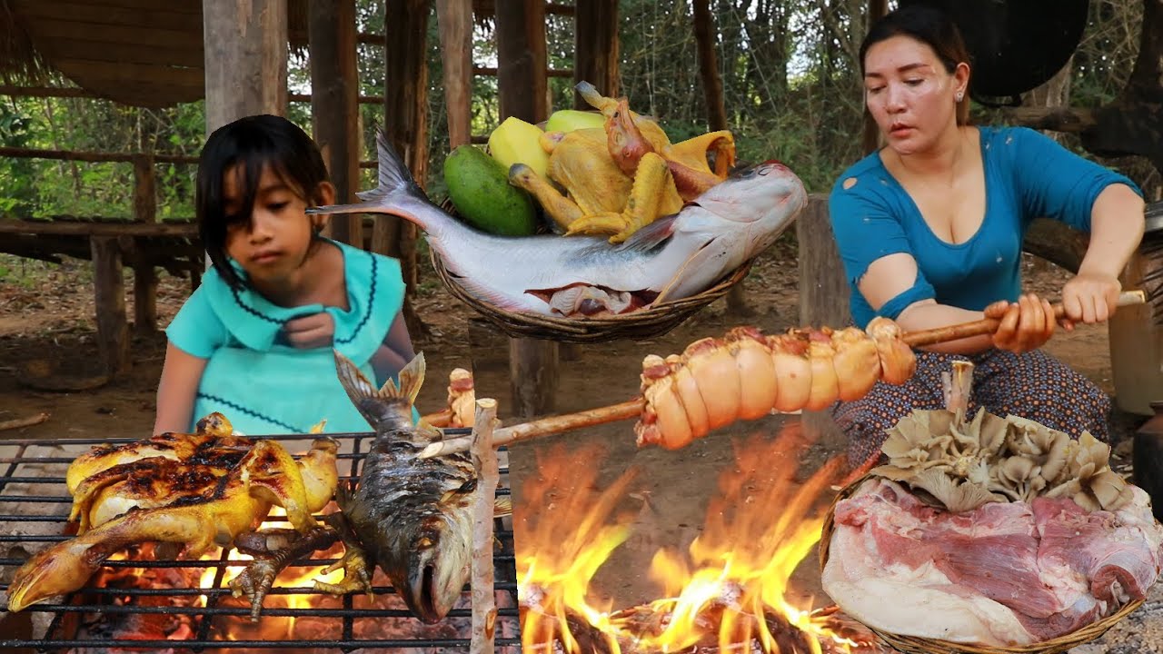 Roasted pork belly spicy with mushroom- Grilled chicken and fish for lunch +5food  of survival