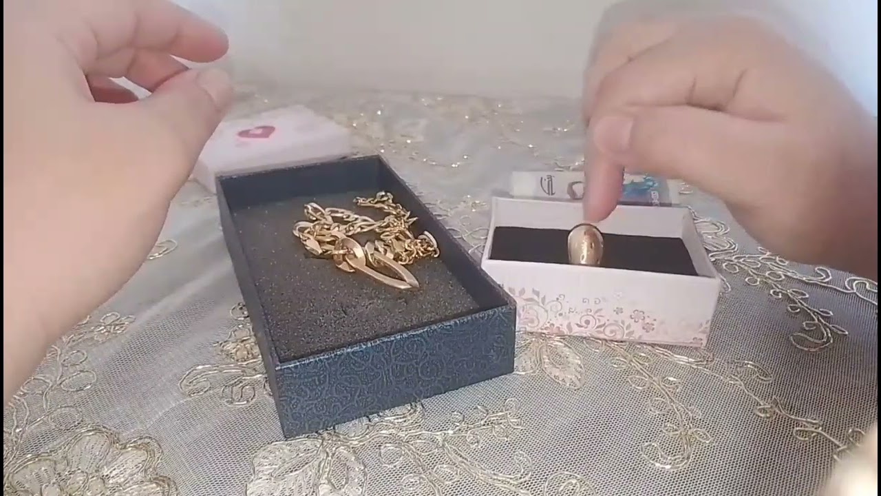 مشترياتي من الذهب بمنحة البطالة ،ديري التاويل المنحة مش دايمة 