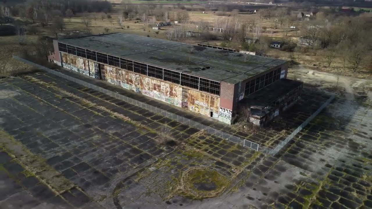 Heinkel Werke Oranienburg - Einfliegehalle - Drohnenaufnahmen 02/2022