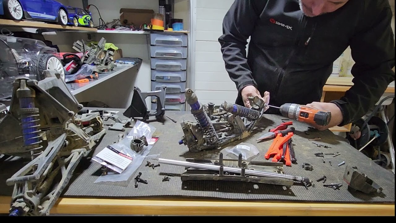 partie 1/2 : révision annuelle Traxxas Xmaxx décembre 2023