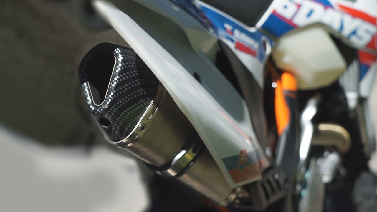 Fake Akra ($40) vs Stock Exhaust! (EXC 450) - BEST EXHAUST FOR SUPERMOTO!