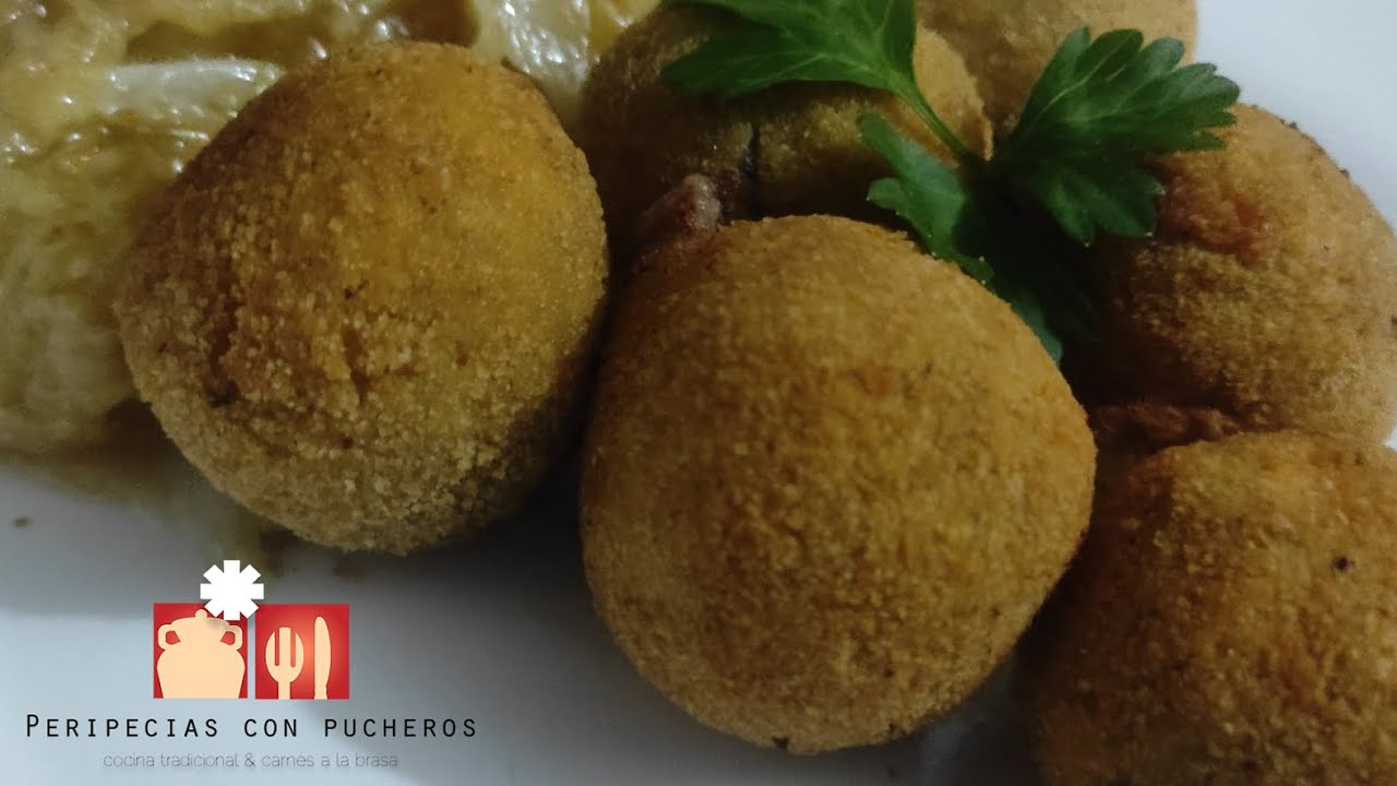 CROQUETAS DE MORCILLA Y BOLETUS CON MANZANA