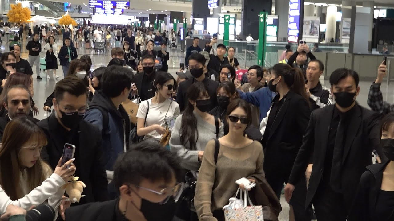 fromis_9 (프로미스나인) 香港空港 Hong Kong Airport Arrival 20251023 (Incheon | Korea→Hong Kong)