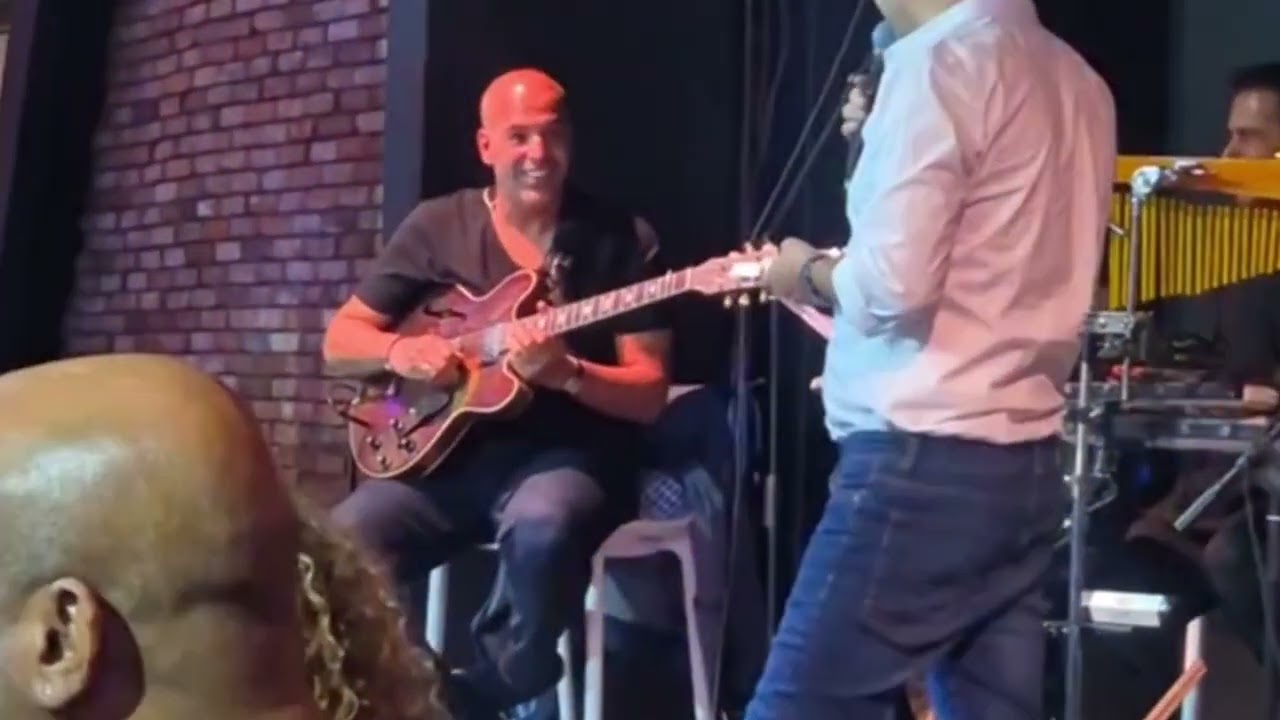 עידן משה idan moshe | הופעה חיה לזכרו של יואל מוגמי ז