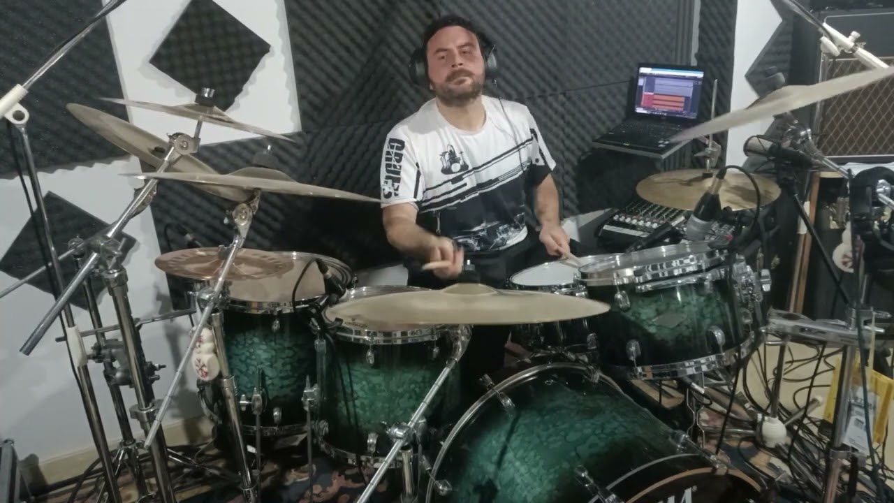 Velvet Revolver - Dirty little thing - Drum cover (JonnyDrum)