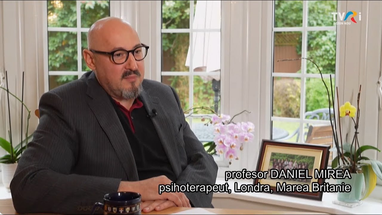 Prezente rom&acirc;neşti: Daniel Mirea - 
