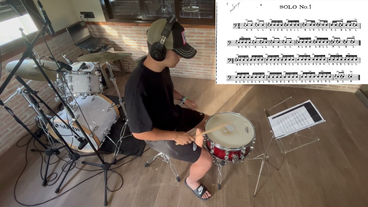 Solo no.1 Charley Wilcoxon - The All American Drummer - 150 Rudimental Solos-110bpm