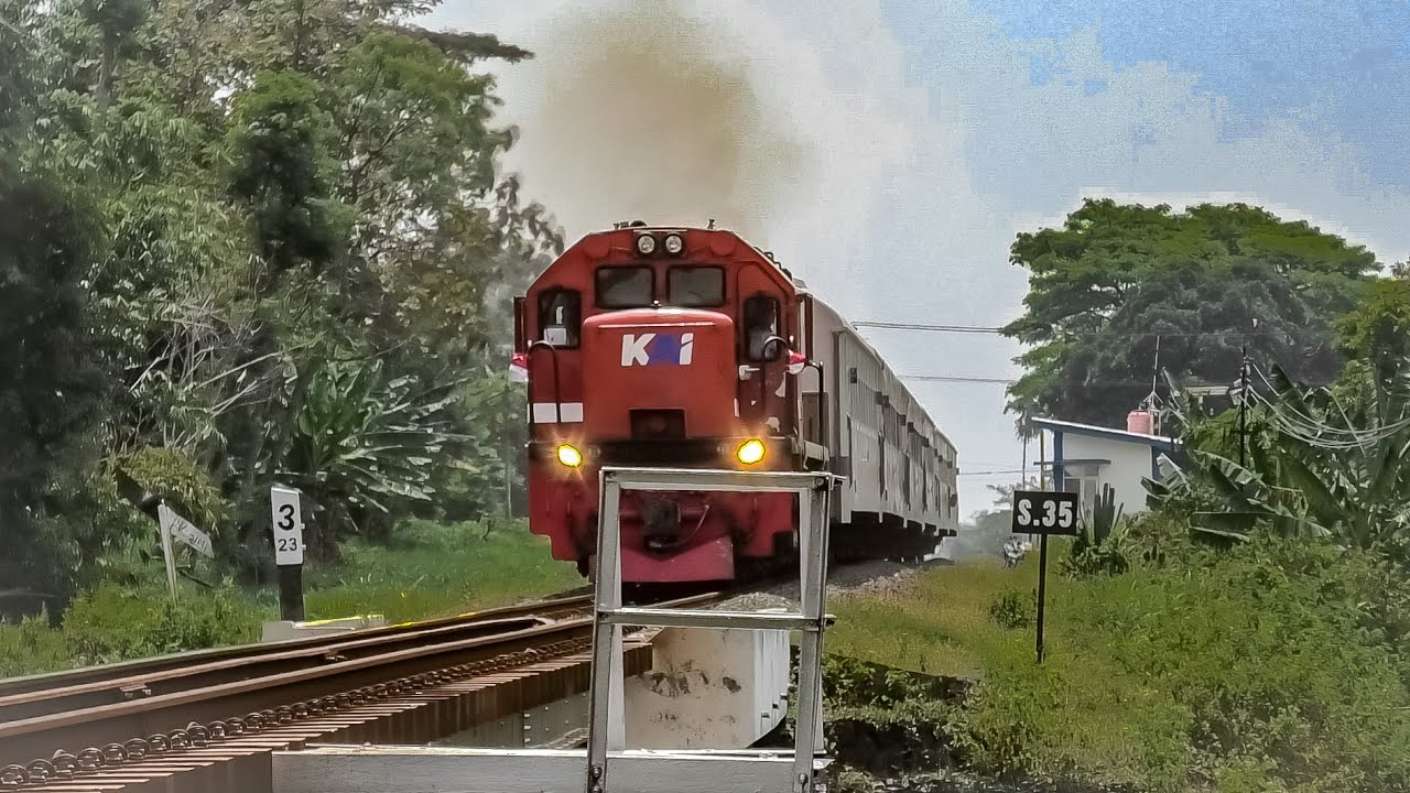 JALUR TERJAL BANGIL- LAWANG!! KERETA API NGEDEN DI PERBUKITAN PASURUAN