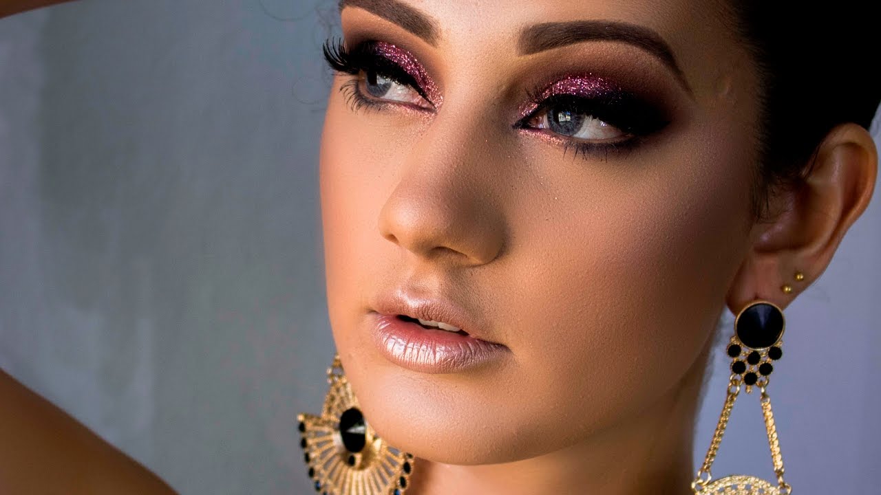 Maquiagem Passo a Passo - Esfumado com Glitter