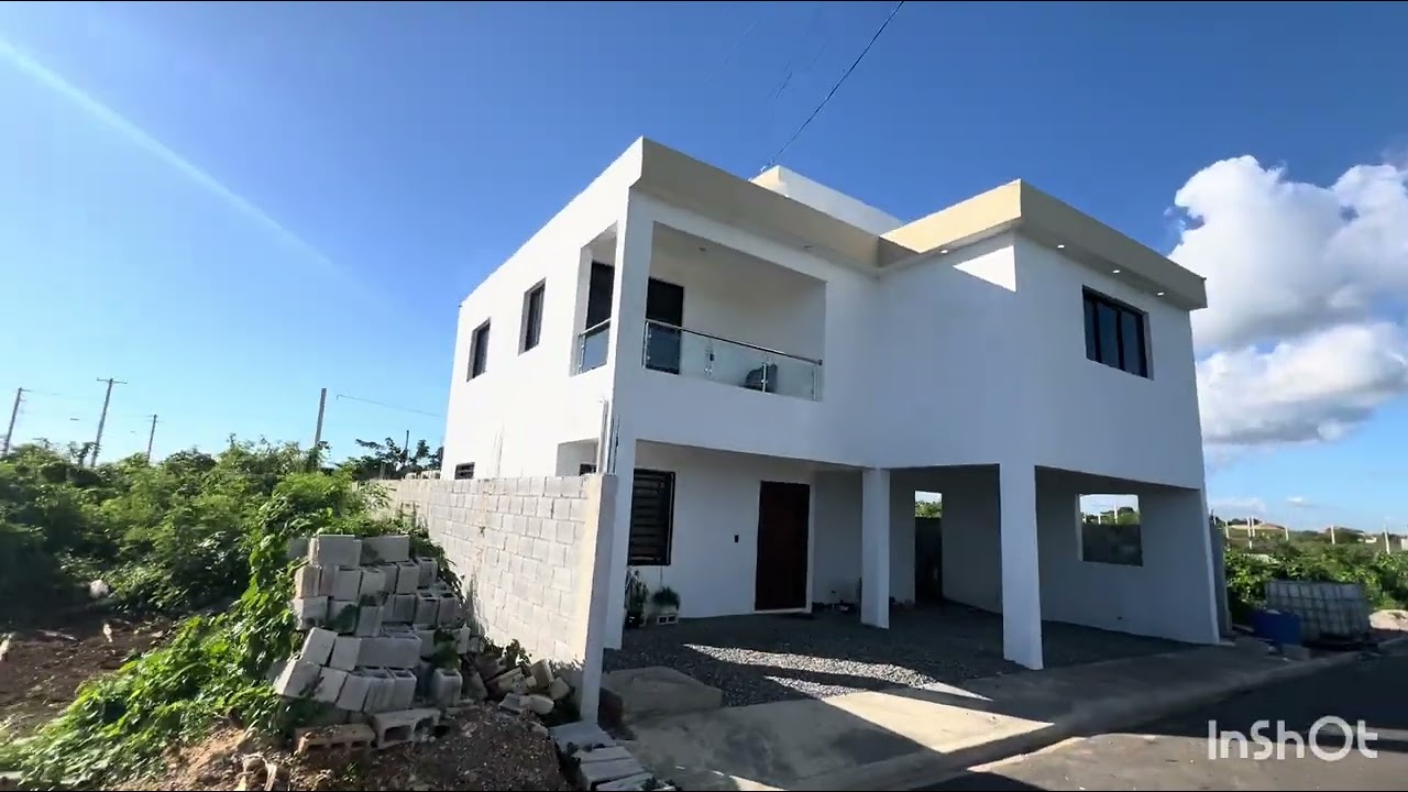 Residencial Ciudad Jardín y Brisamar En Av. Ecológica Santo Domingo Este Solares En Venta A Crédito 