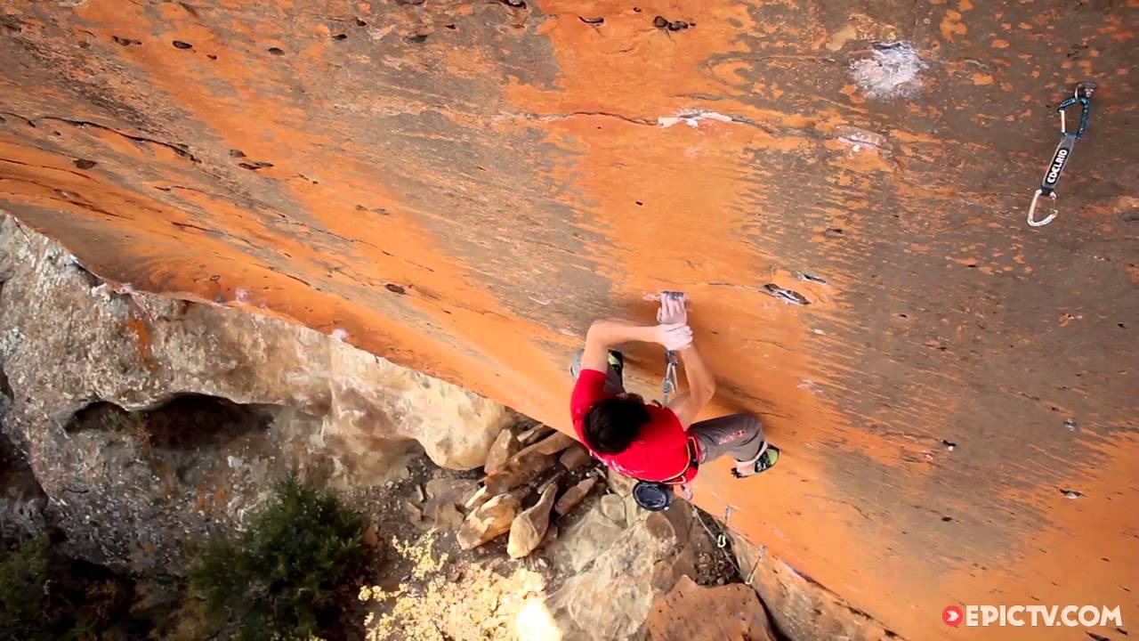 Kilian Fischhuber Climbs Digital Warfare 8b+/5.14a On His 2nd Attempt | EpicTV Choice Cuts
