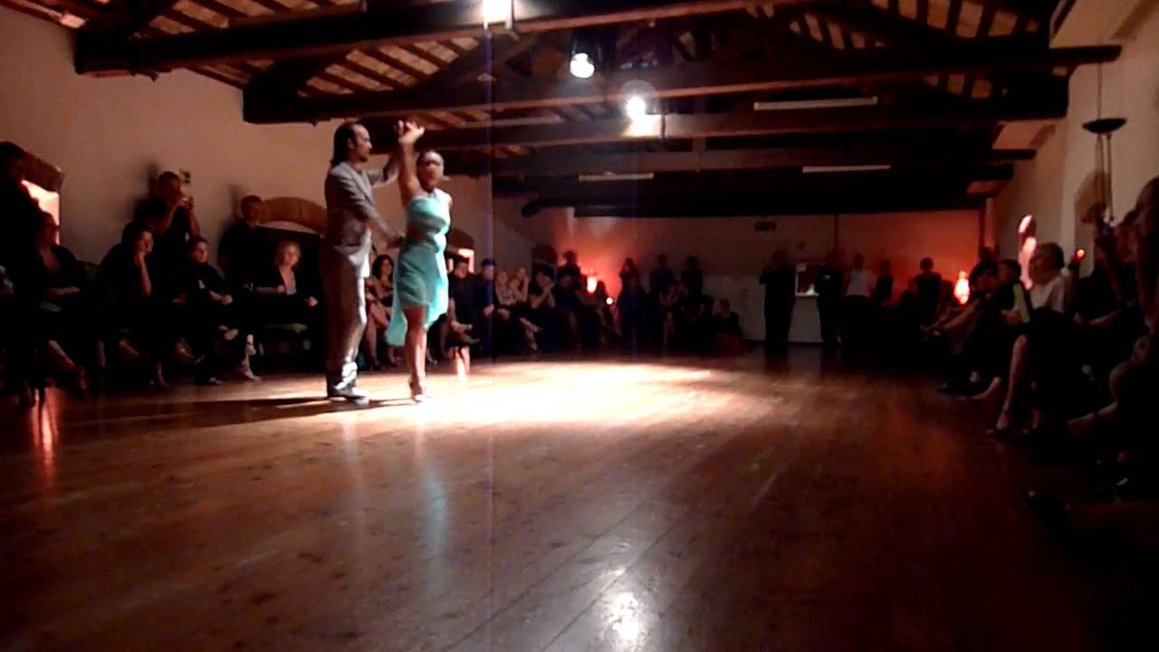 Erna & Santiago Giachello @ Villa Giacomelli - Nocturno a mi Barrio (Tango)