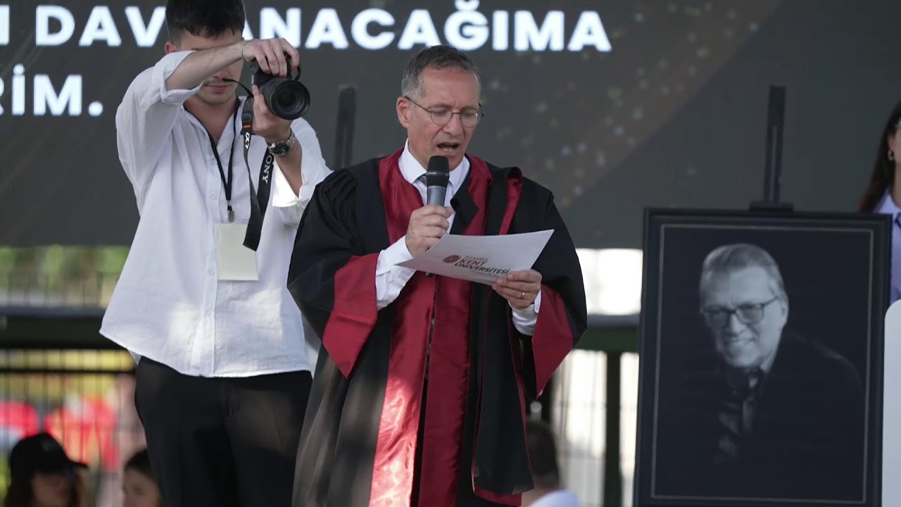 2024- 2025 İstanbul Kent Üniveristesi Mezuniyet Töreni