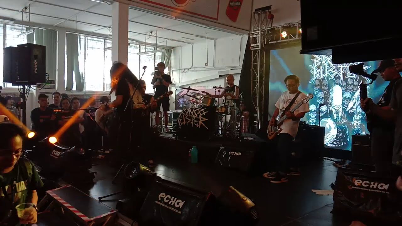 Bronco Buster - Freedom [Live in Kch]
