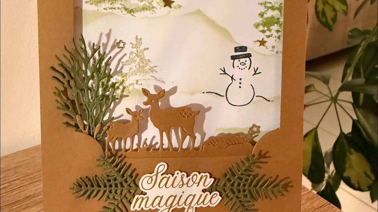 Carte hivernale avec une technique de fond