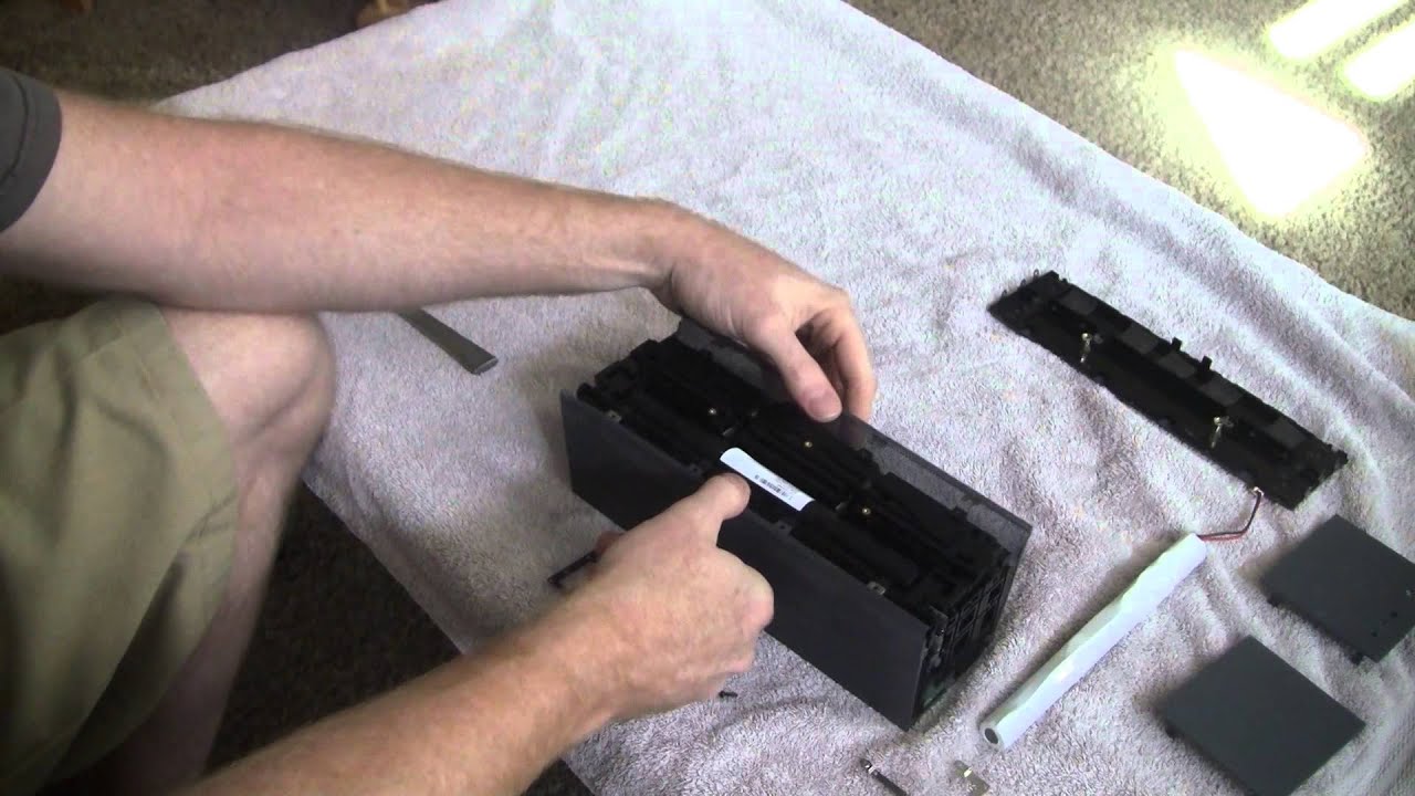 How to replace your Jawbone Big Jambox rechargeable battery