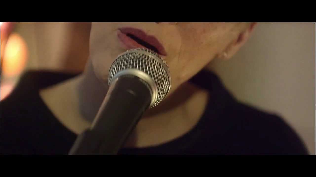 Le duo voice - bass A Perfect Day  -  Looking for the heart on saturday night / Tom Waits