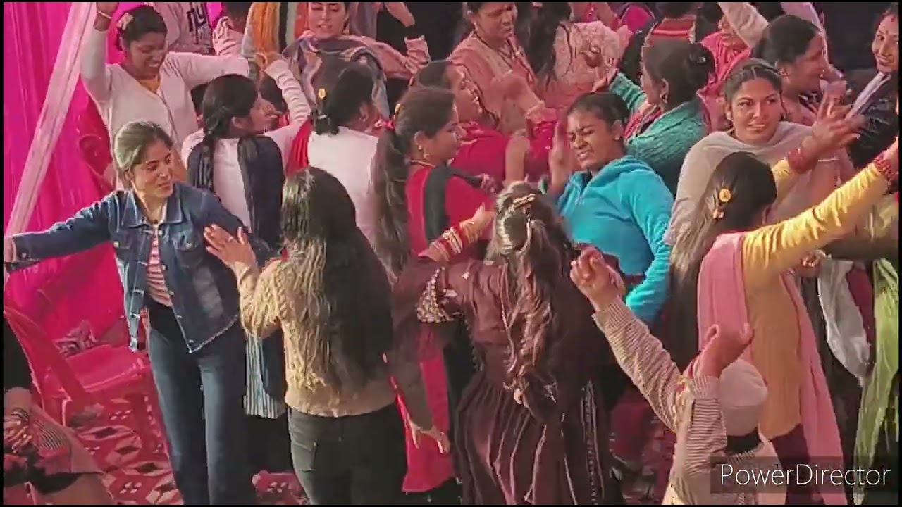 Himachali Nache re Himachali Nache chamak-chamak DJ par Himachali Nache