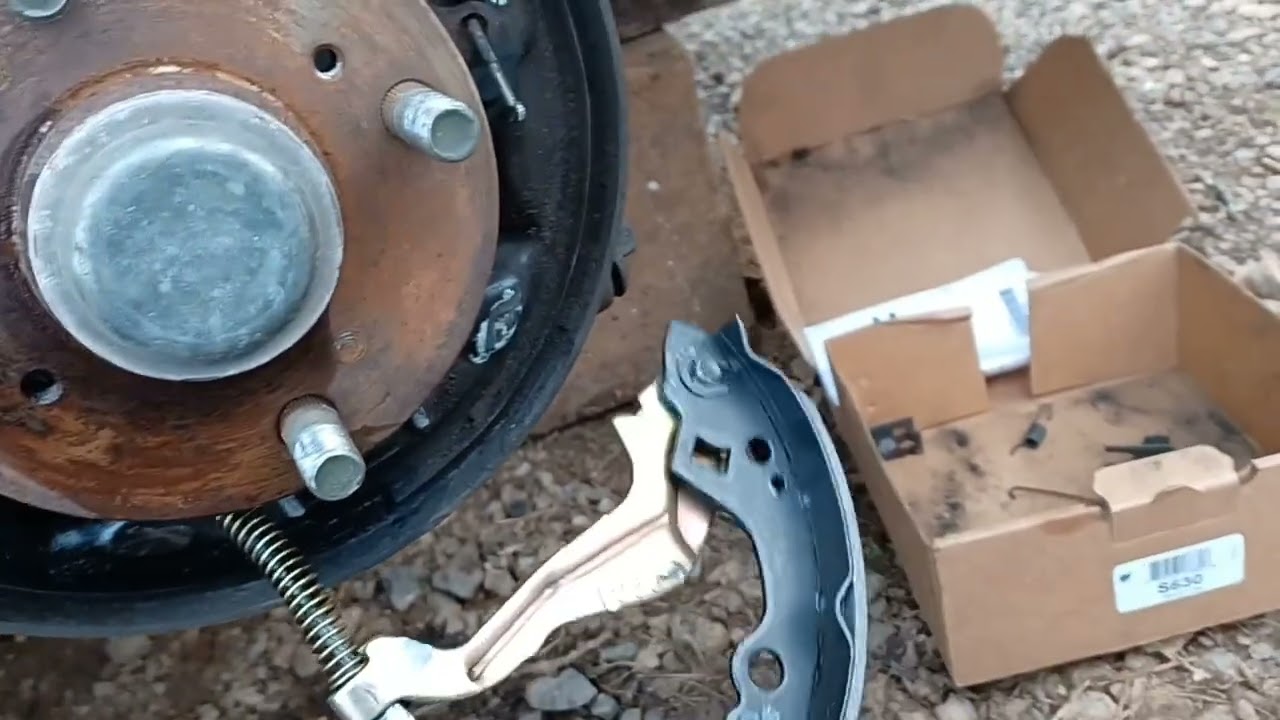 rear brakes replace how to remove the drum Suzuki aerio