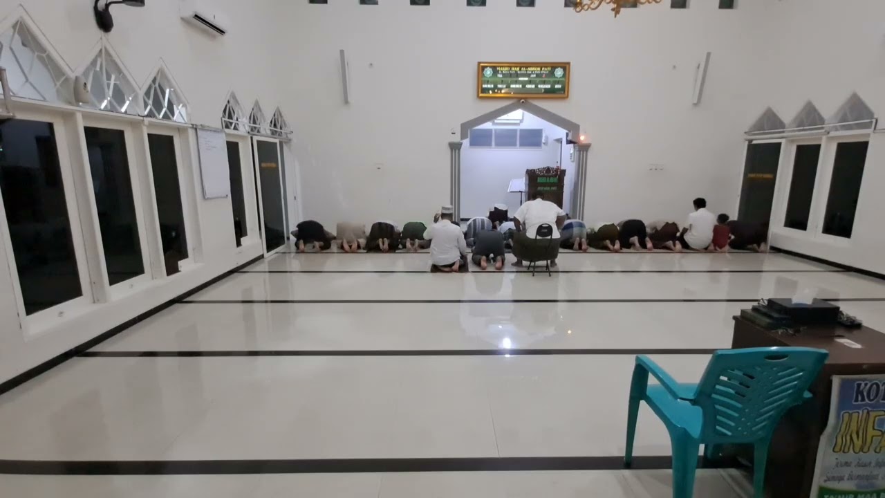@Jamaah ISYAK di masjid haji alabror kab Pati Jawa Tengah masjid 24 jam terbuka untuk jamaah. 