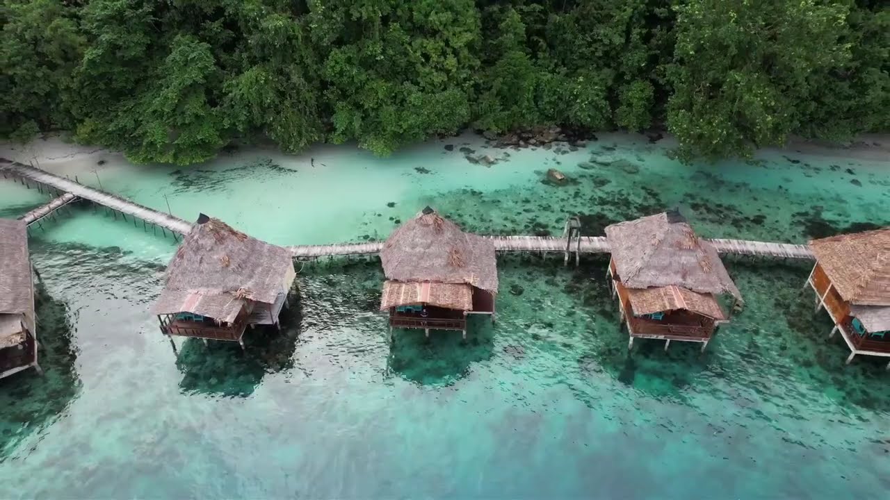 Ora Beach Maldivesnya Maluku