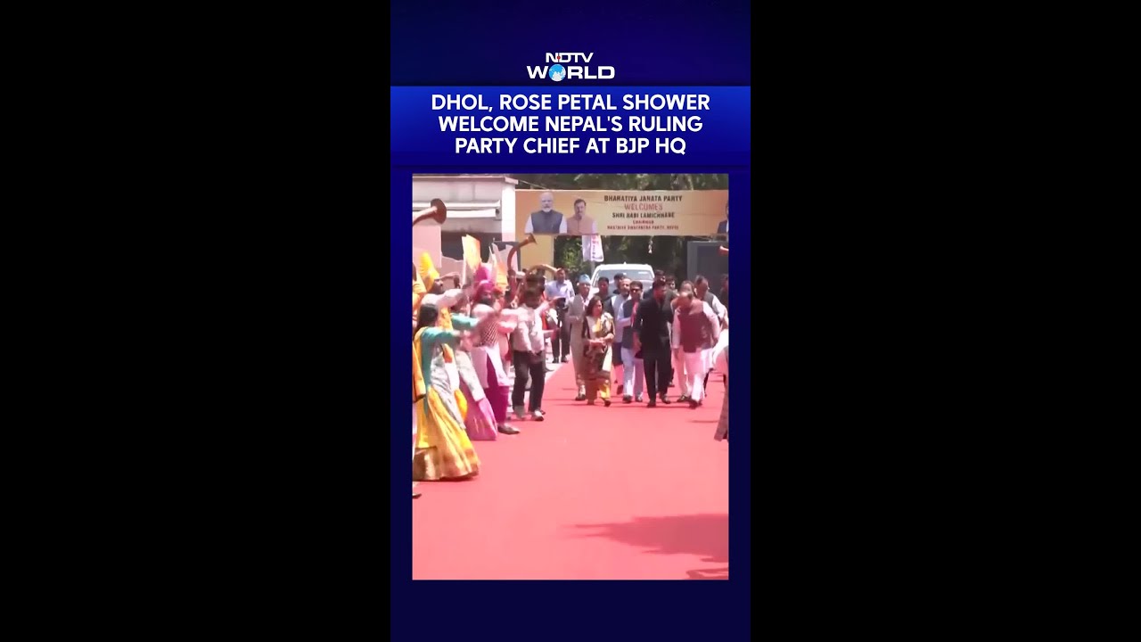 Dhol & Rose Petal Shower Welcome For Nepal Ruling Party Chief Rabi Lamichhane's Welcome At BJP HQ