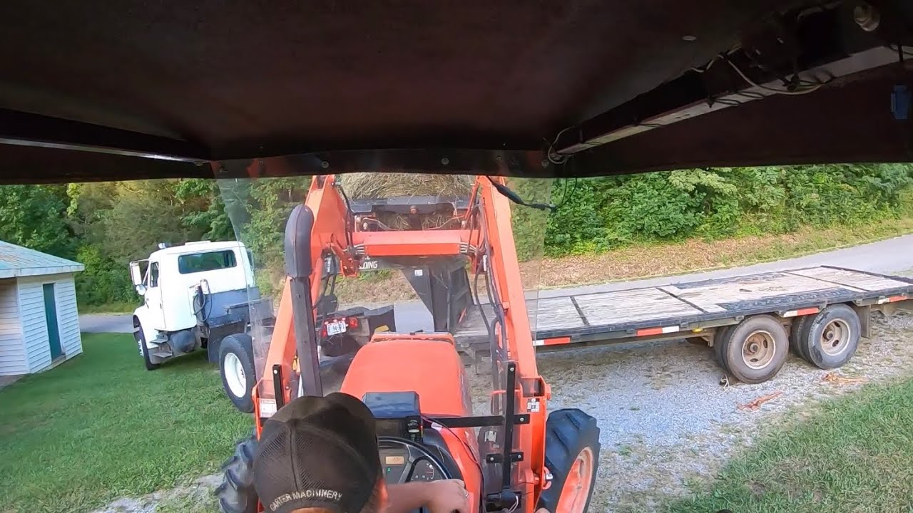 Loading Bales and Trucking Hay! International 4900 and Kubota M6060