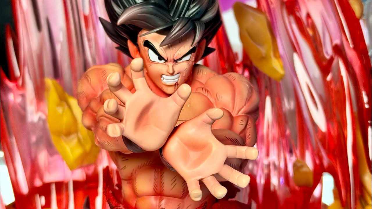Tsume Art Goku Kaioken Statue Unboxing Part 2