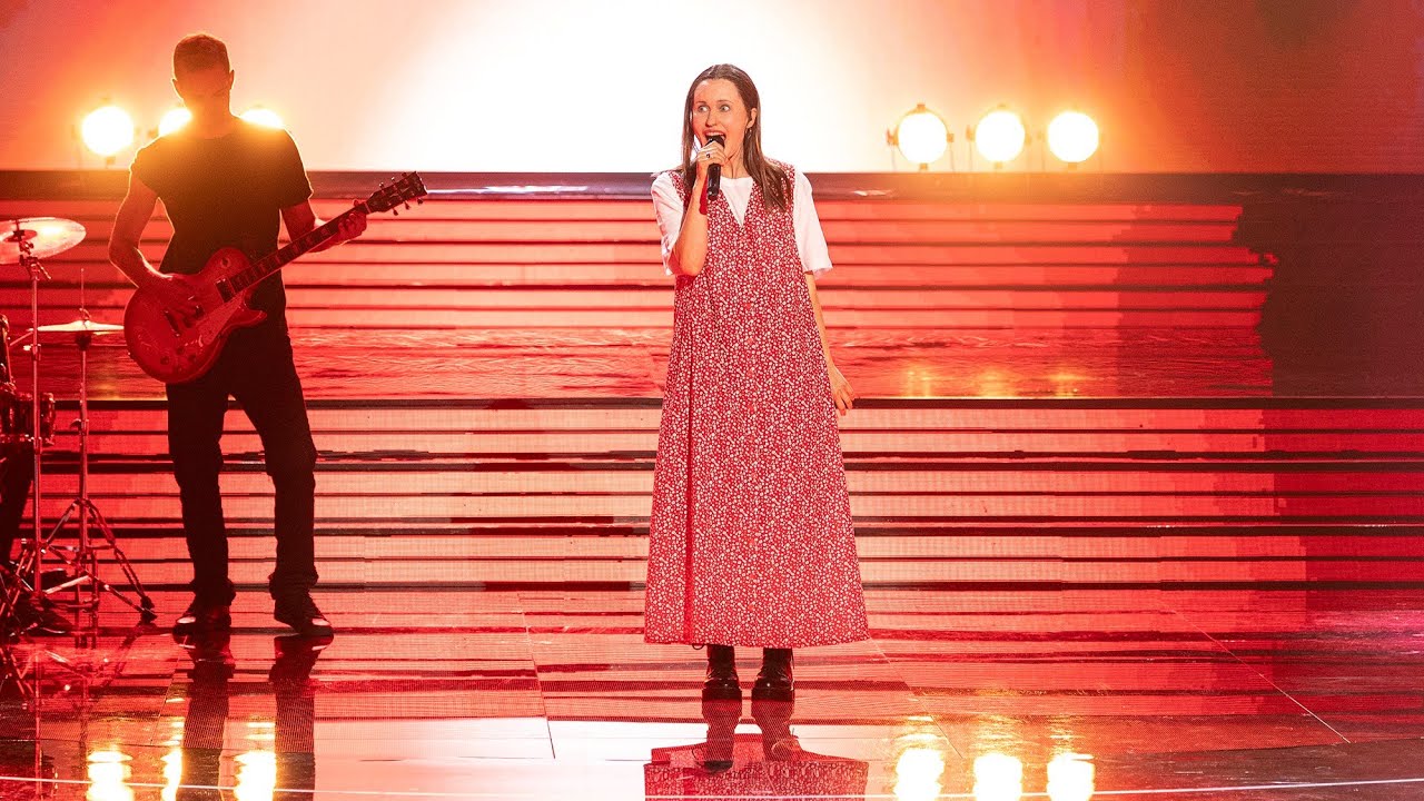 Magdalena Kumorek jako Katarzyna Nosowska (Hey) - Twoja Twarz Brzmi Znajomo