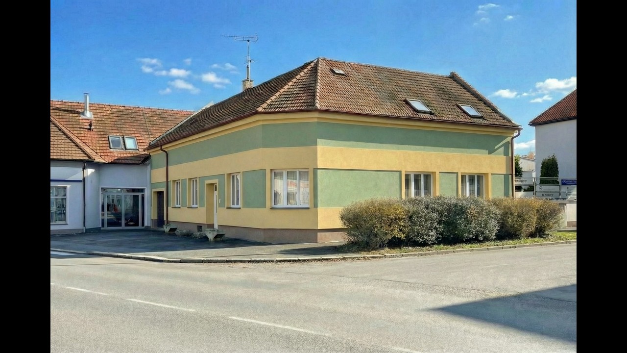 Rodinný dům 7+1, s pozemkem 436 m2, Poděbrady.
