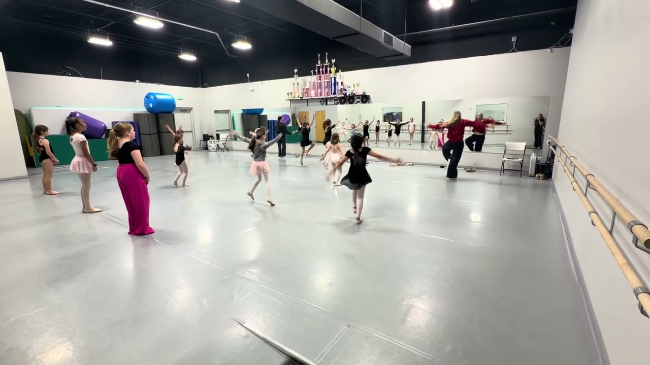 Ballet II dance 2/3 