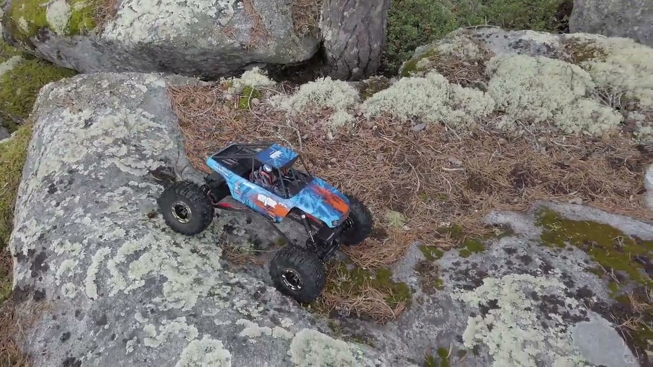 FTX Ravine rock crawling in light rain