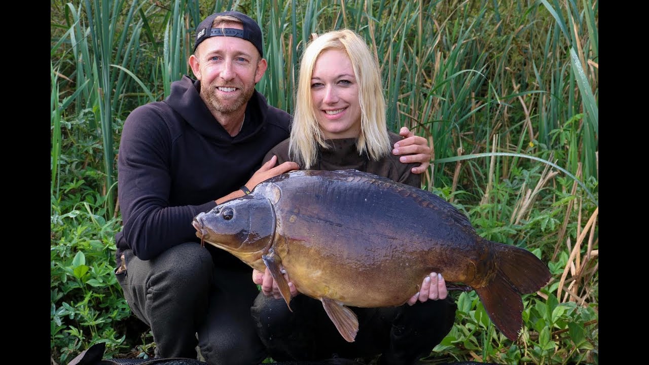 Carp Life - I TAKE MY GIRLFRIEND FISHING!