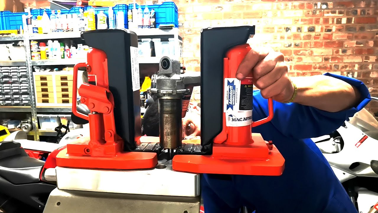 Yamaha TZR 250 3XV Shock Rebuild - Part 1 - Tear Down