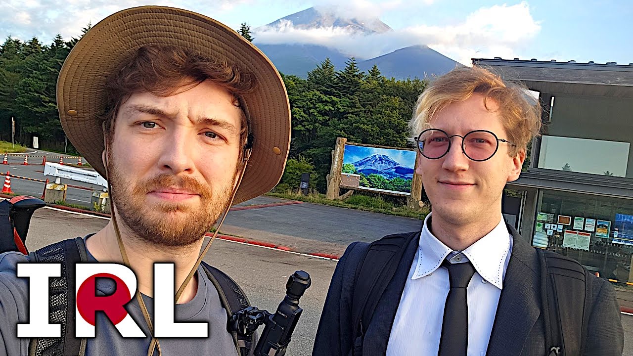 Climbing Mt. Fuji With Mudan!