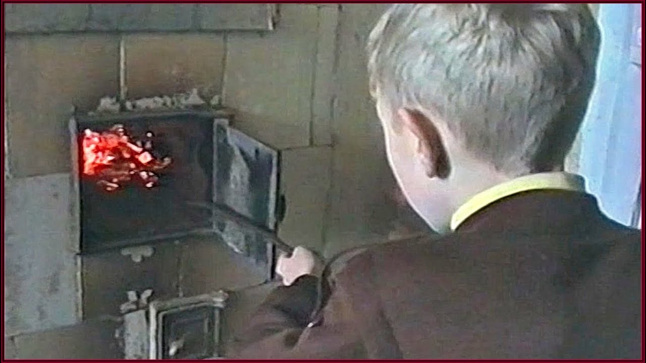 БЫТ 90-х! Ремонт СЕМЬЁЙ ДОМА! Для проживания БАБУШКИ Зоси!